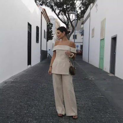 Ensemble haut épaules dénudées fendu et pantalon large